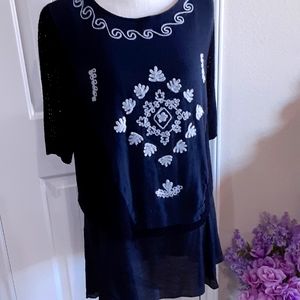 Selfie Couture by Trendology EMBROIDERED White on Navy XS/S Dress